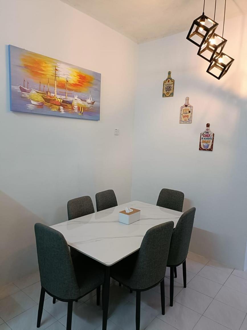 Adempuri 3 Jitra