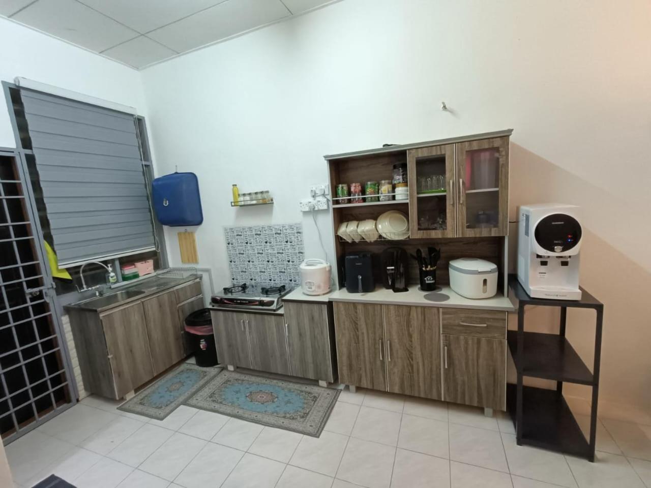 Adempuri 3 * Jitra
