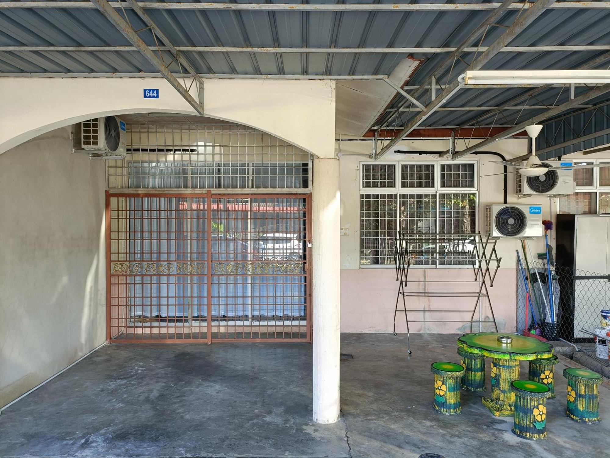 Adempuri 3 * Jitra